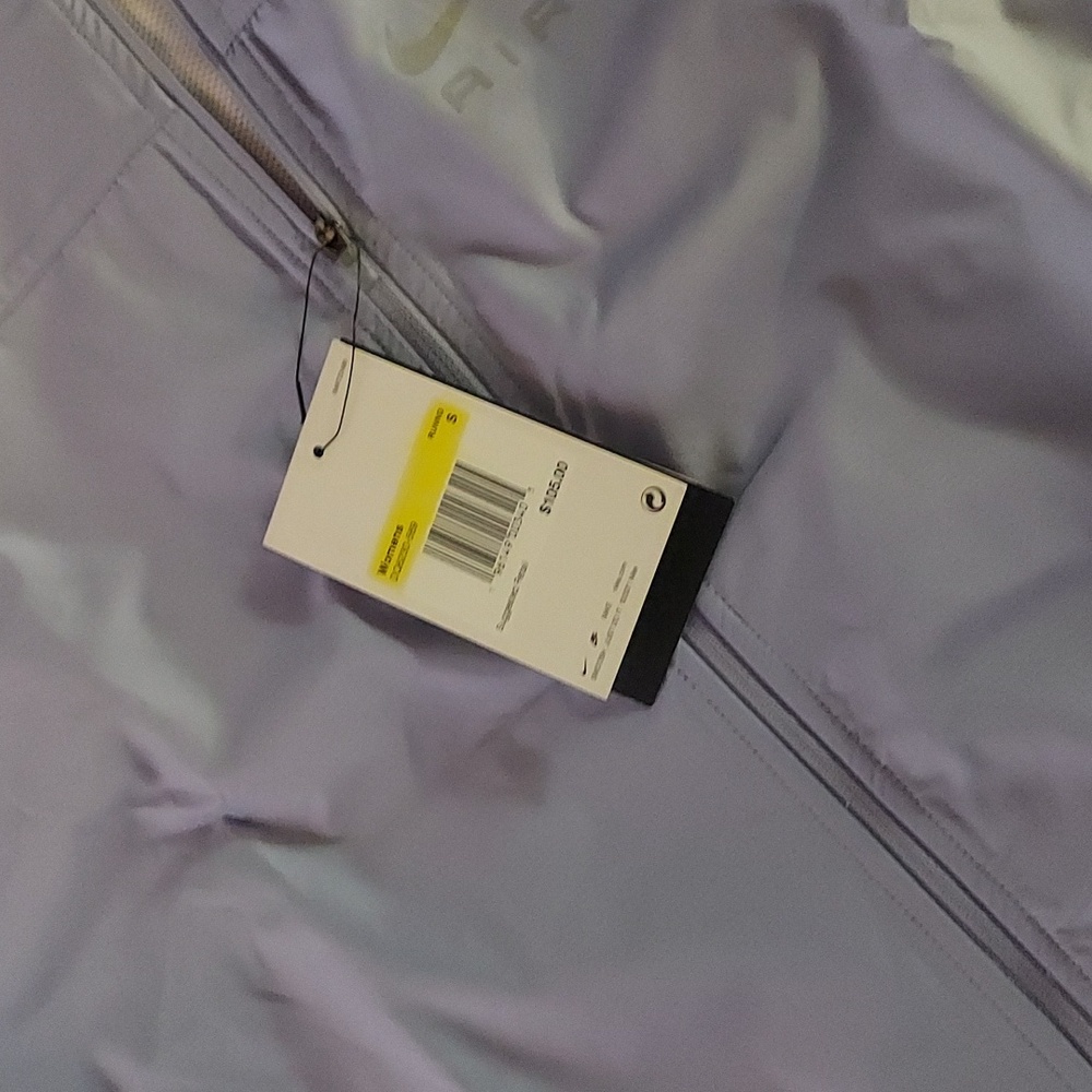 Nike - Picture 11 of 12